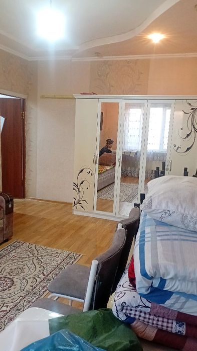 продам 1 ком. кв. в 10мкр дом 29