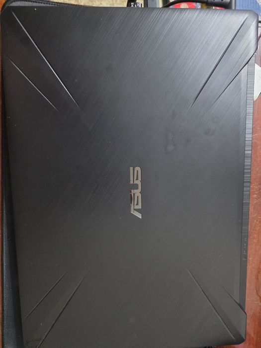 Продаю мощный игровой ноутбук ASUS TUF Gaming FX705DT.

Идеальный аппа