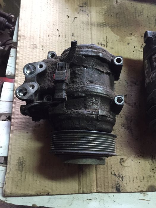 Compresor clima Jeep grand cheroke 2.7 cdi 3.1 td pret 400 lei bucata