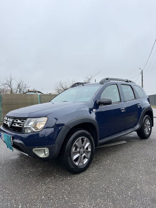 Vând Dacia Duster 2014