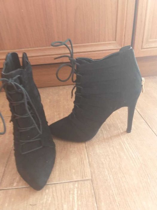 Боти,ботуши велур /естествена кожа 36 номер