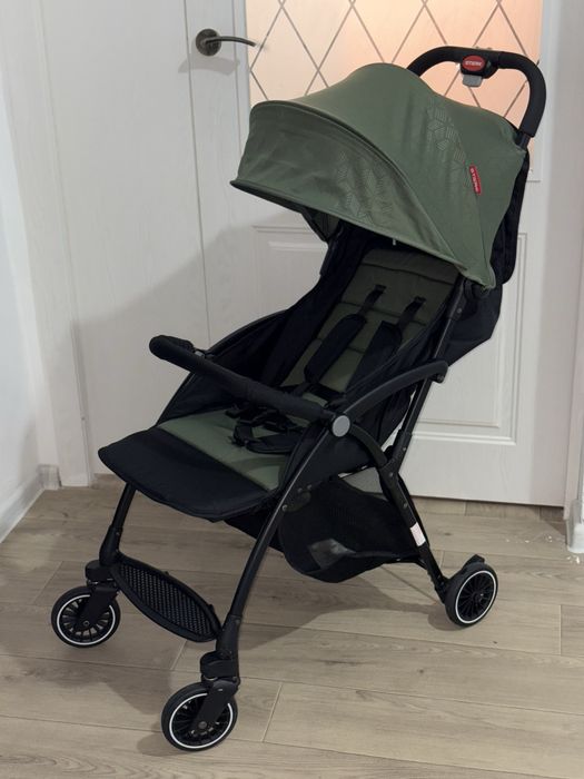Продам новую коляску