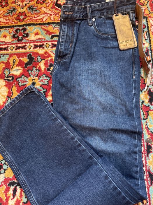 Продам джинсы новая