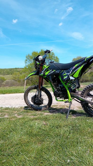 Cross Falcon 150 4t