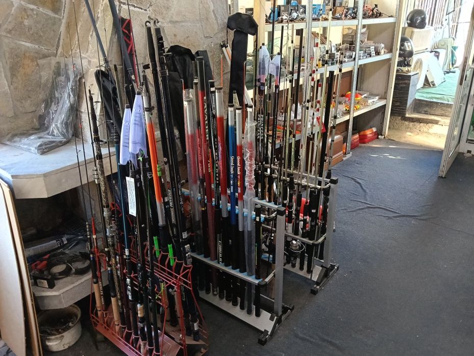 Продавам стока от неработещ магазин