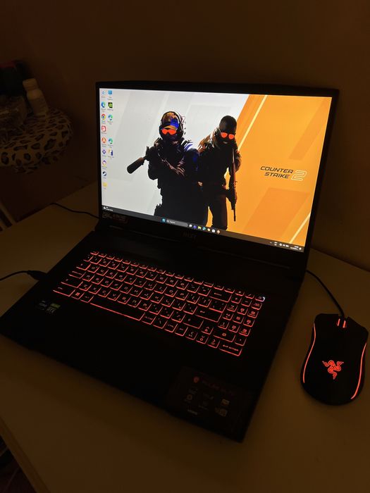 Геймърски лаптоп MSI GL76 360Hz+RAZER MAMBA TOURNAMENT