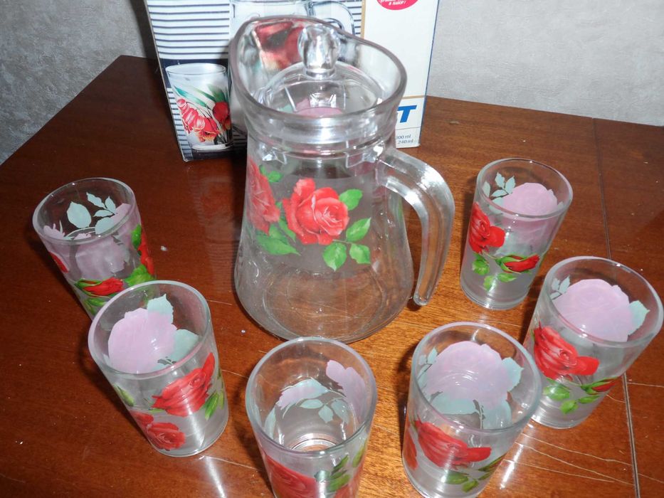 Чайные пары   фарфоровые   графин стаканы