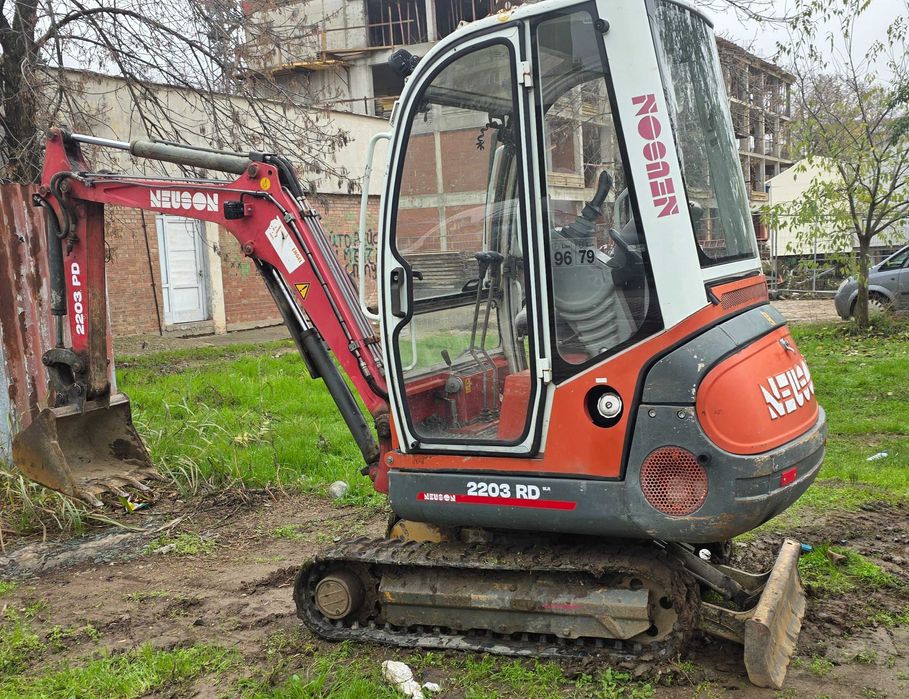 Мини багер Yanmar-Neuson 2т.