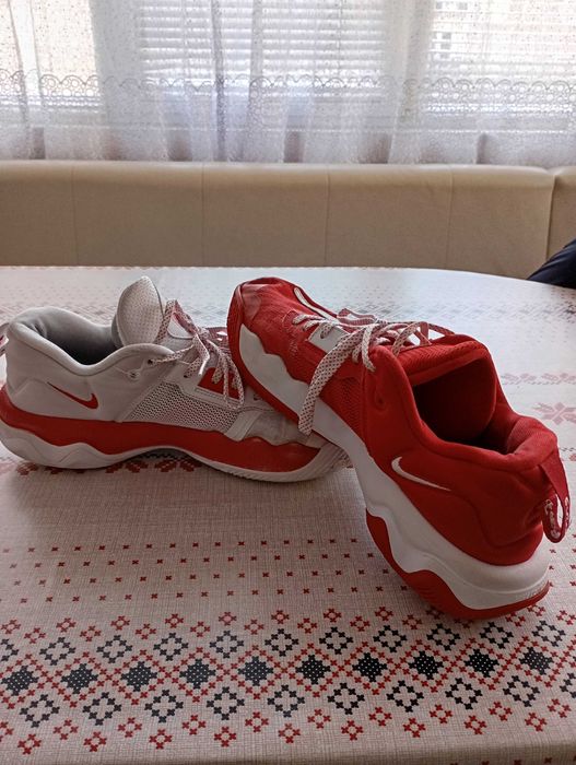 Маратонки за баскетбол 44 номер NIKE