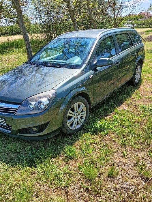 Vând Opel Astra h 17cdti