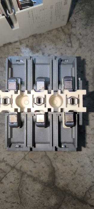 Магнитный пускатель