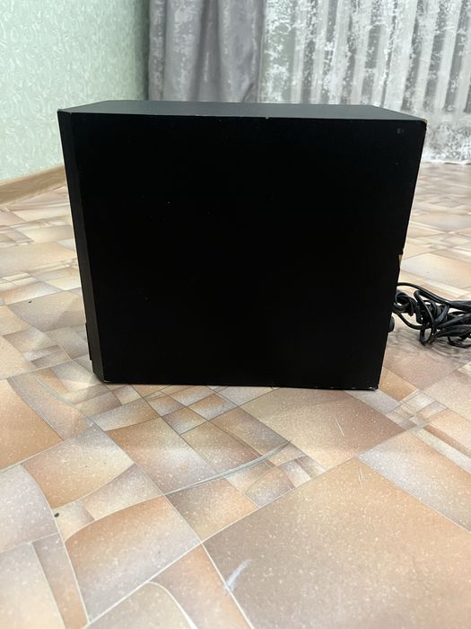 Продам сабвуфер марки Microlab
