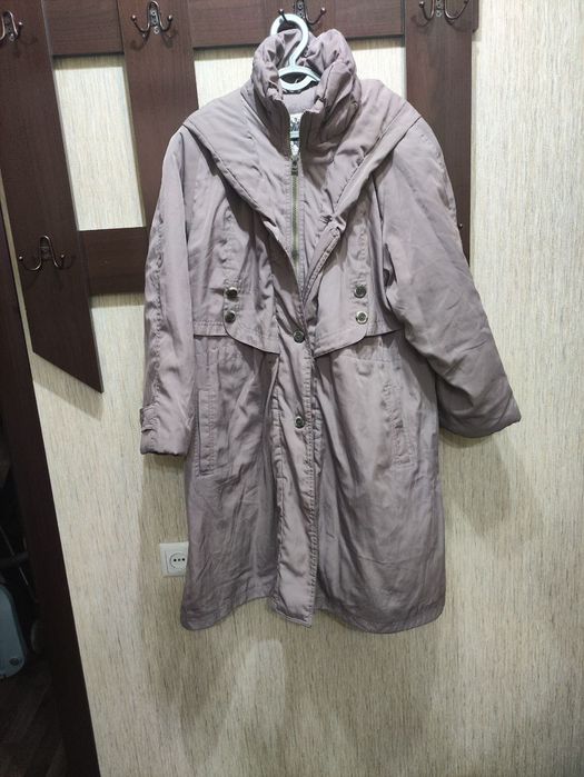 Зимнее укороченное пальто