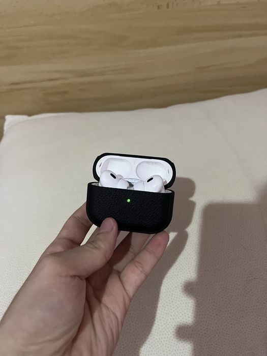 Airpods pro 2 продаеться