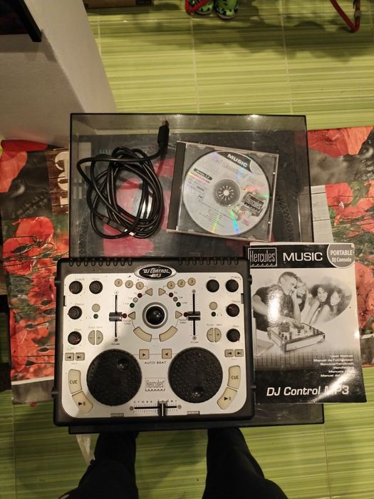 Диджей контролер