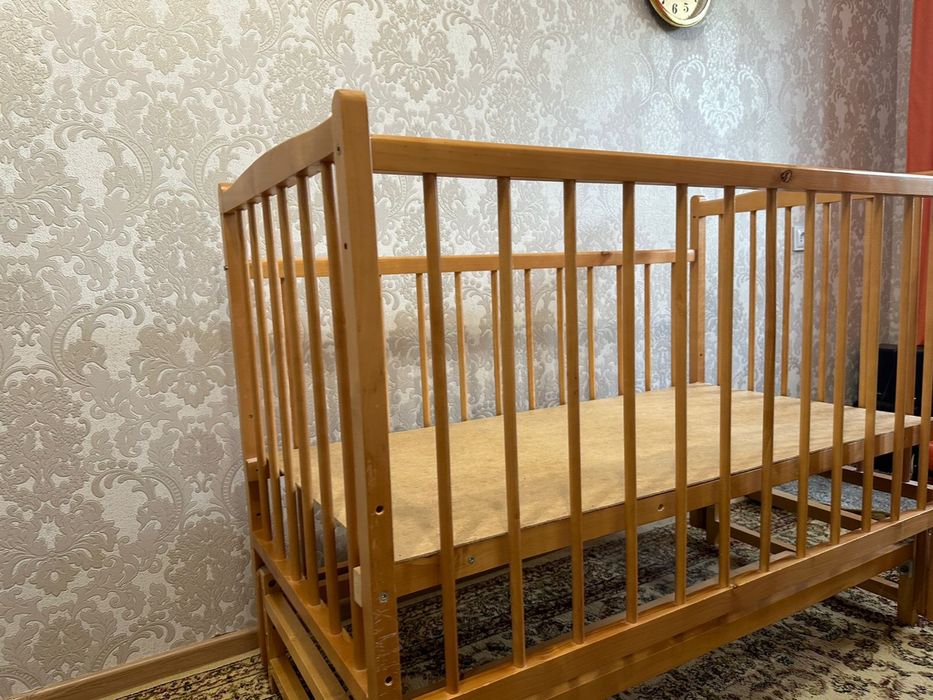 Продам кроватку