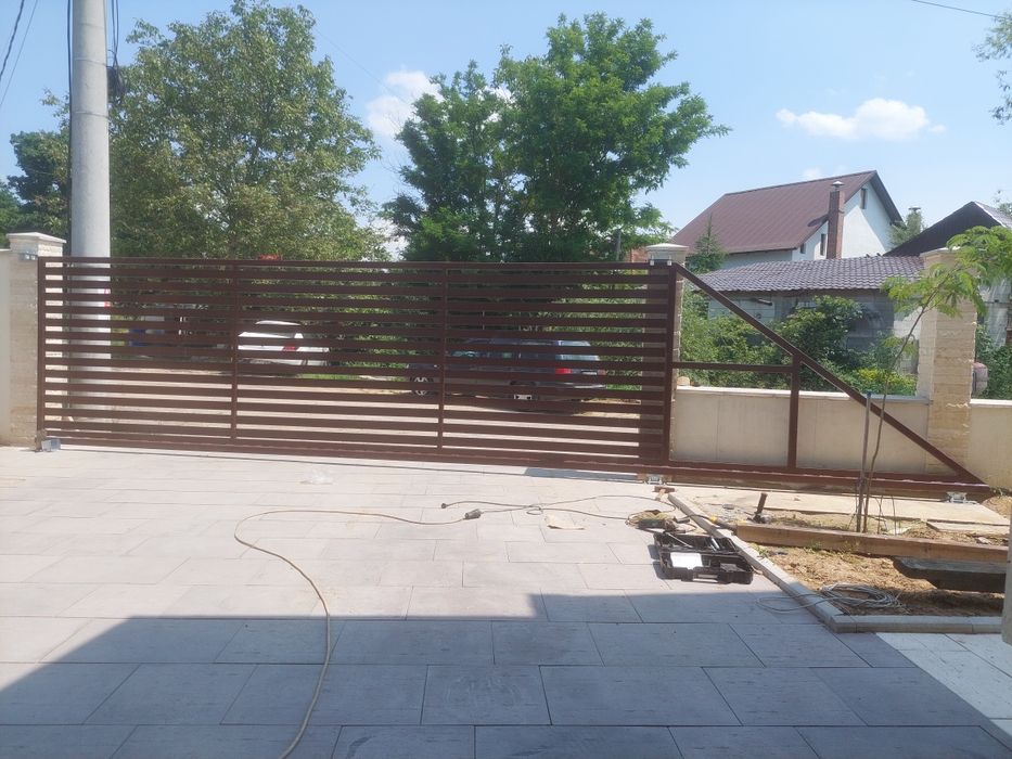 Porți, balustrade , terase ,structuri fier sau fier forjat , servicii