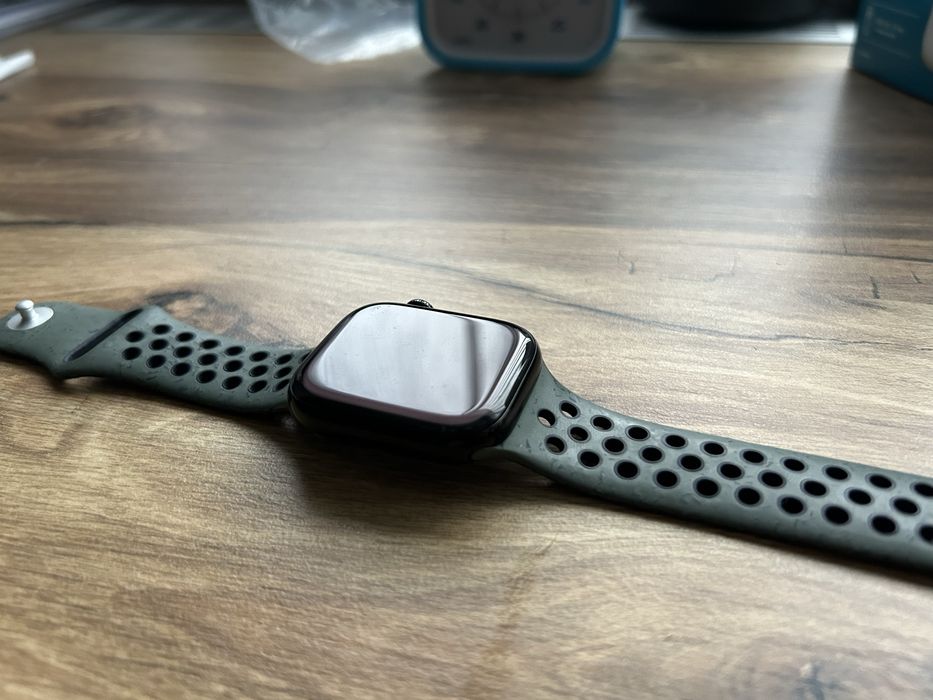 Apple Watch Series 10 (42mm, GPS) – Ca NOU + BONUS Curea Nike (Baterie 100%)