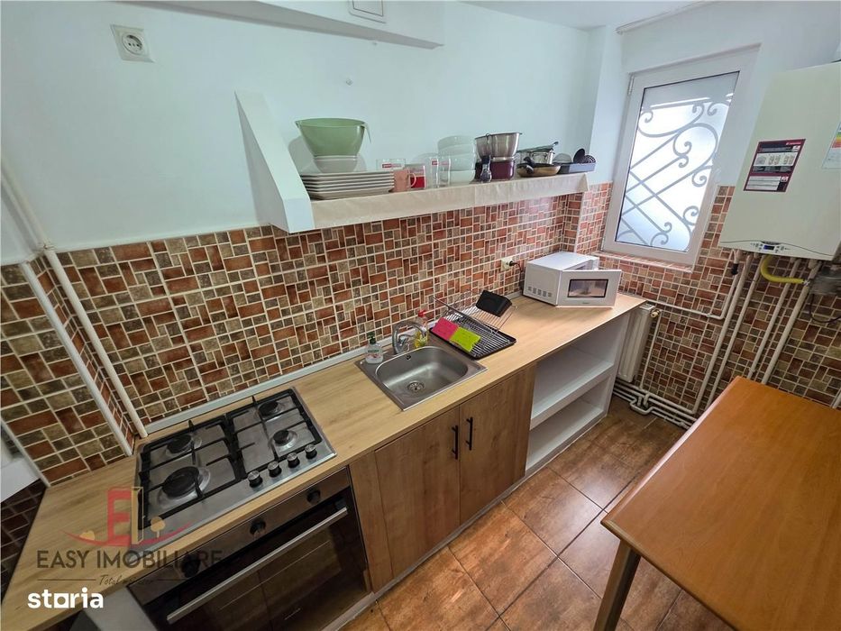 Apartament 3 camere, 2 bai, UMF, Cornisa, etaj 1, Targu Mures
