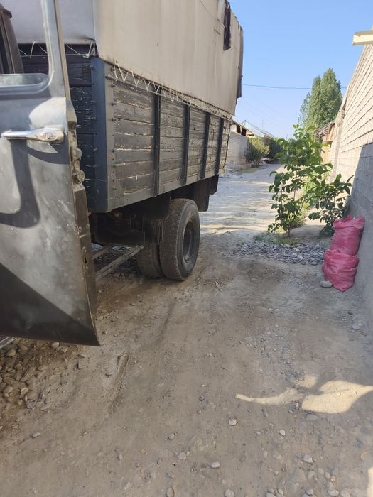 Zil 131 sotiladi mator karopka chotki
