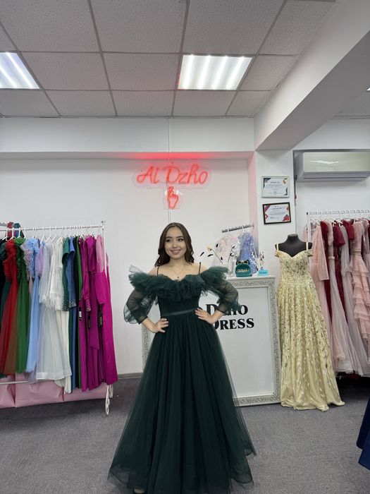 Прокат вечерних платьев в Алматы