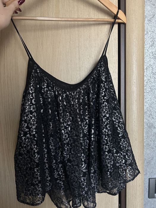 Пола панталон и топ zara