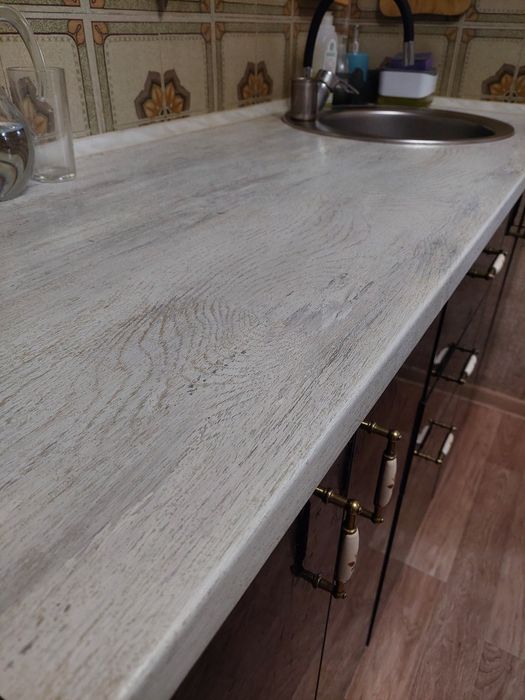 Продам кухонный гарнитур с мойкой