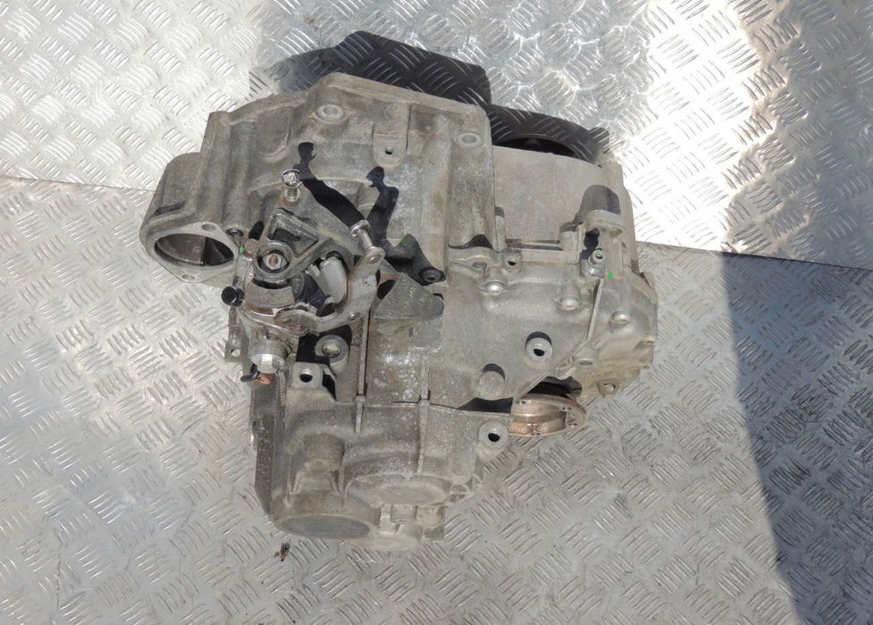 Cutie de viteze VW Touran 2.0 TDI 6+1 cod cutie JLU