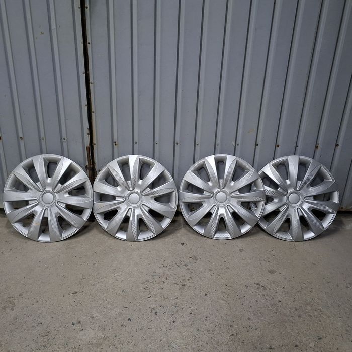 Продам калпаки на колеса.