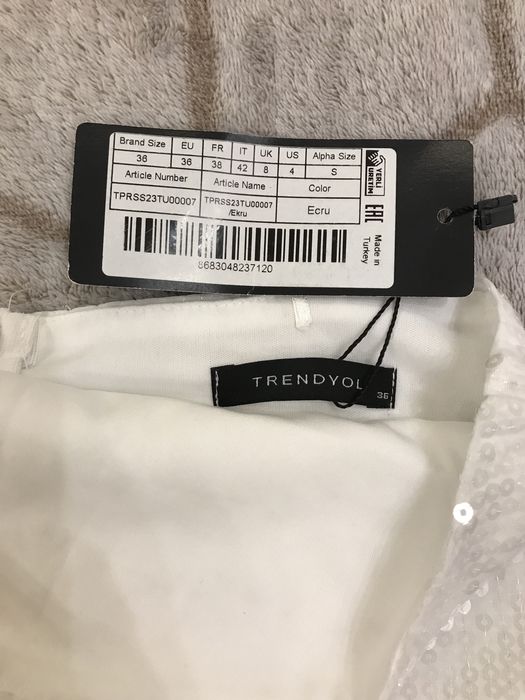 Елегантен, дълъг гащеризон