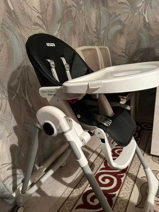 Продам детский стульчик peg-perego