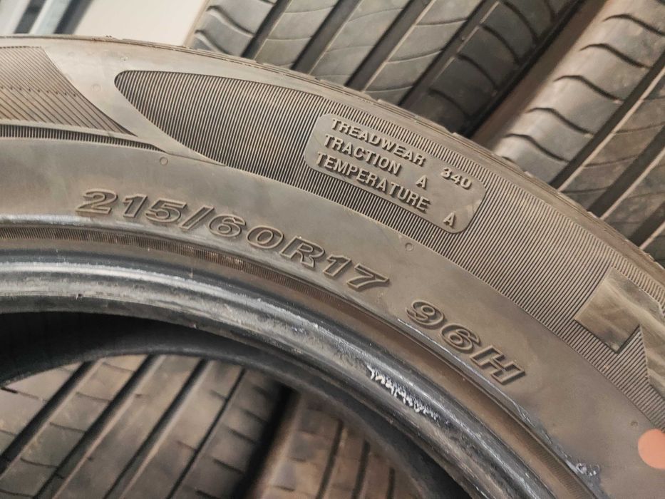 2бр. летни гуми 215/60/17 Nexen