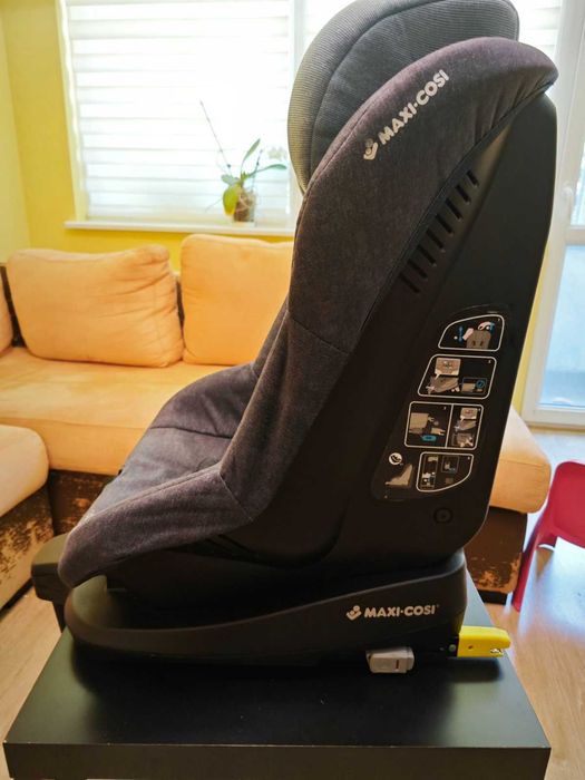 Maxi Cosi Tobifix nomadblue 9-18 кг. + хавлиен летен калъв maxi cosi