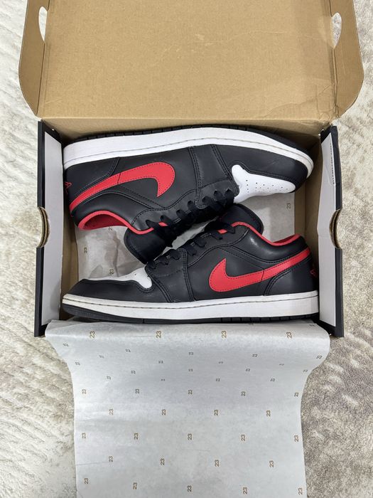 jordan 1 low white toe