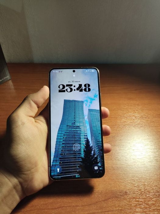 Самсунг S22 сатылады