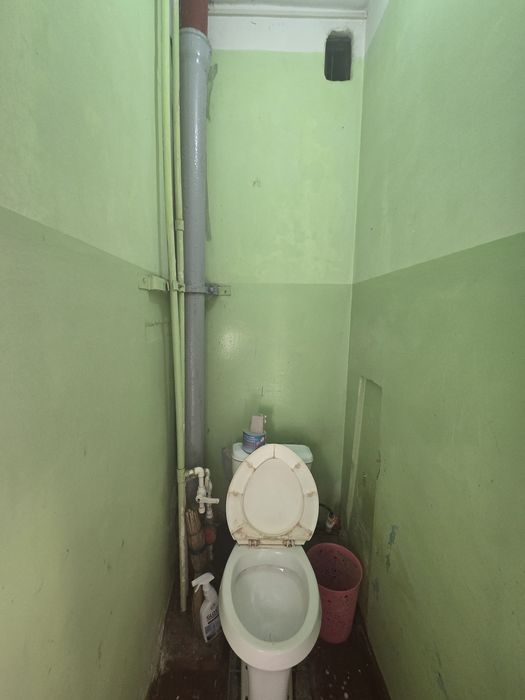 Zudlik bilan frunze massifda 2xonali skvaznoy  6metr veranda sotiladi