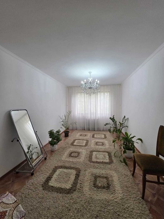 Продается 3-ком кв район Универмаг