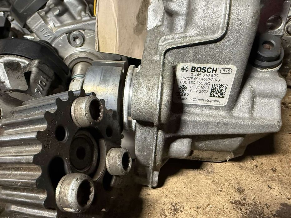 ГНП горивна помпа високо налягане  за Audi A3   VW Golf 6,Vw Cady, Skoda Octavia,Vw Passat,Vw 2.0tdi comonrail 03L130755 ac 140кс Bosch 0445010529