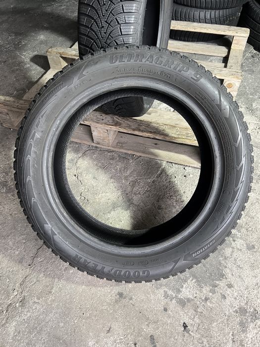 2 anvelope de iarna 195/55/16 Goodyear!