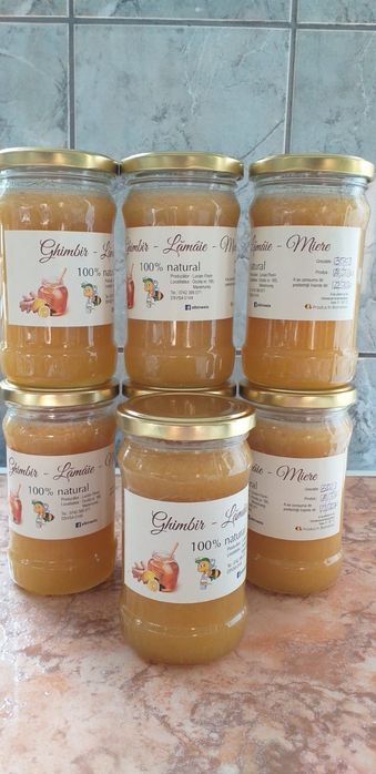 Miere de albine și produse apicole.
