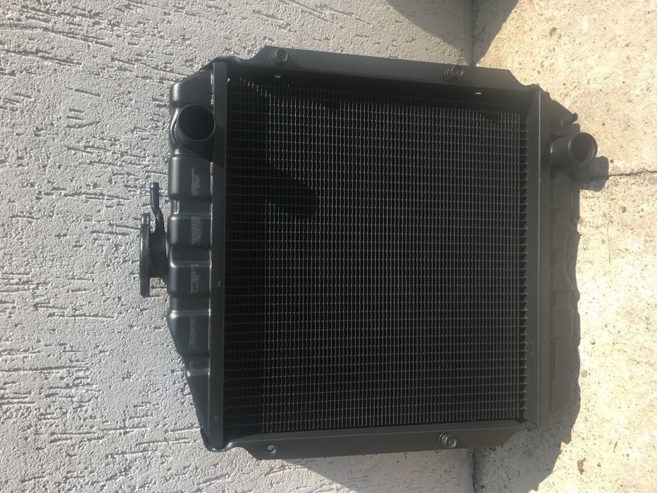 Медни пити Радиатор за комбайна Радиатор за клас Лексион клас Мега