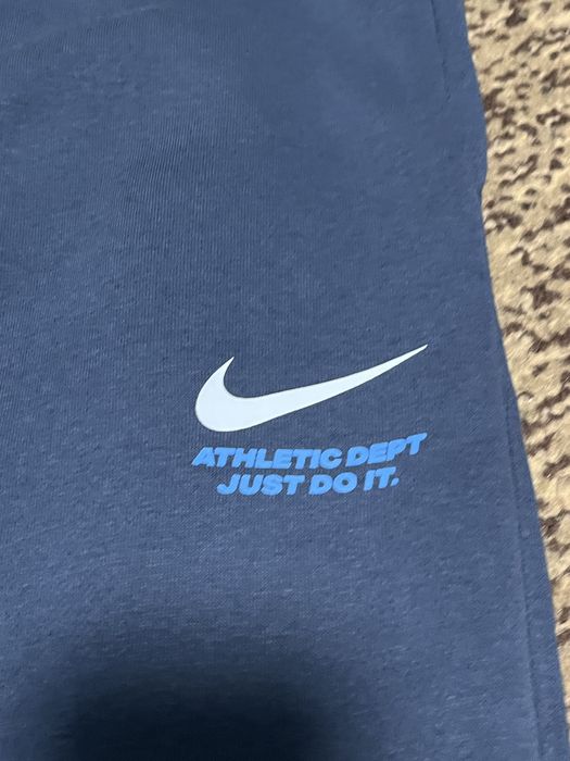pantaloni nike albastru