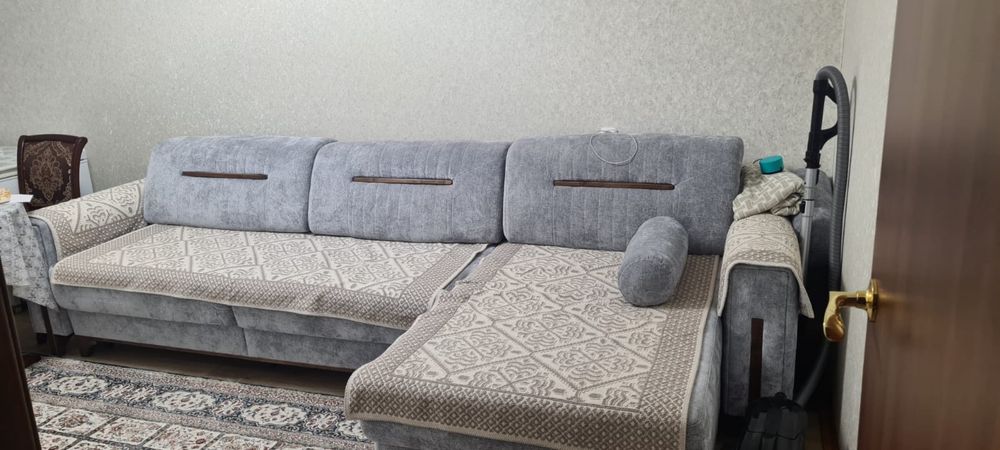 Продаю диван в отличном состоянии