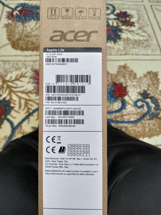 Vând laptop Acer Aspire Lite