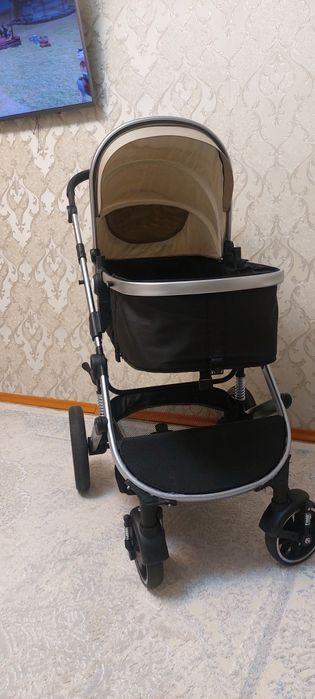 Продам коляску 2в1 HUGS