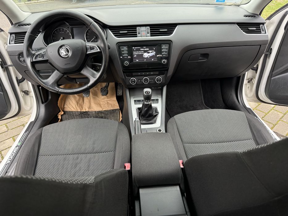 Skoda octavia 2014 2.0 D 4x4 4999 E