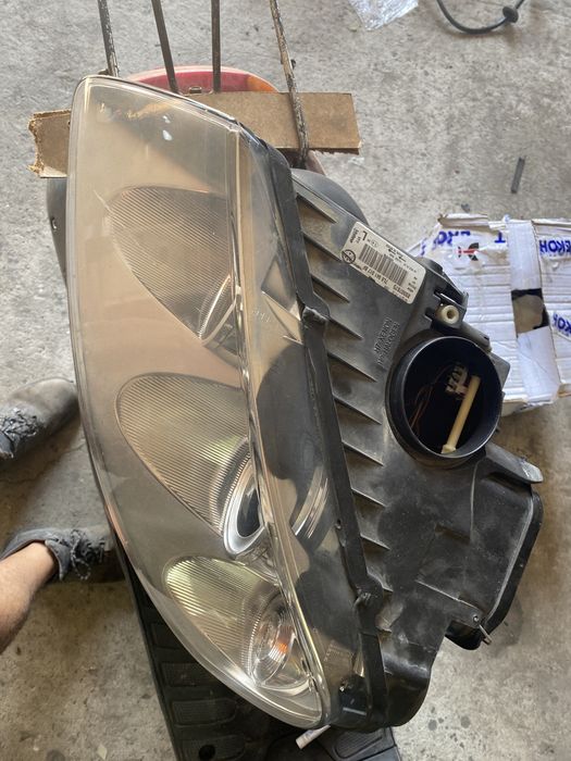фар за туарег vw touareg