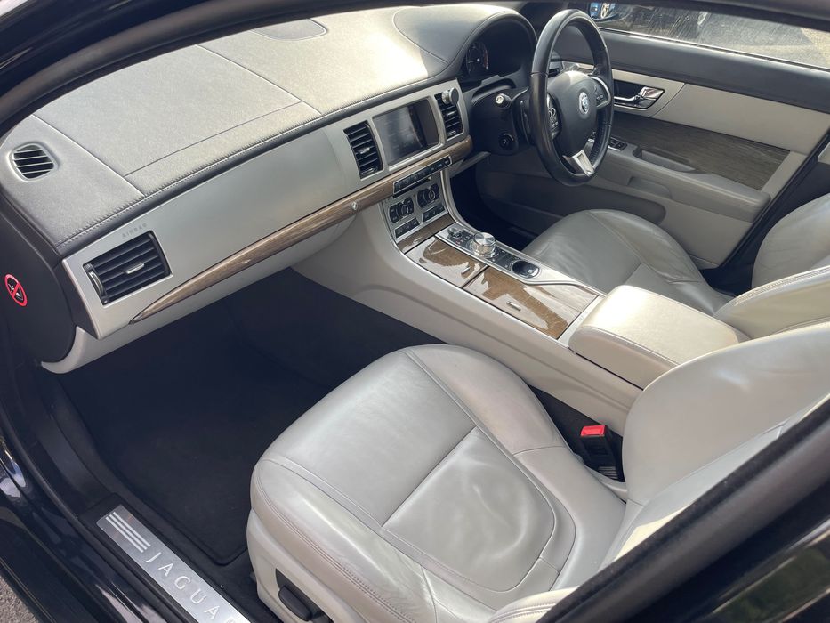 Jaguar XF 3.0d Luxury Premium