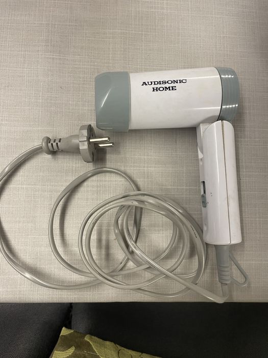 Uscator de par pt. voiaj