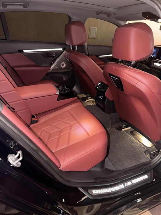 BMW i5 35L 2025г G60
